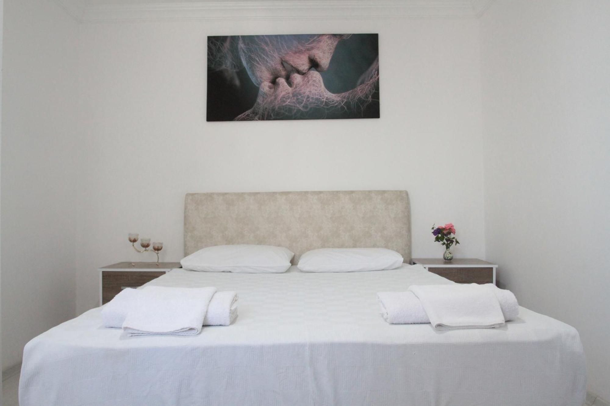 Hillside Apart Hotel מראה חיצוני תמונה