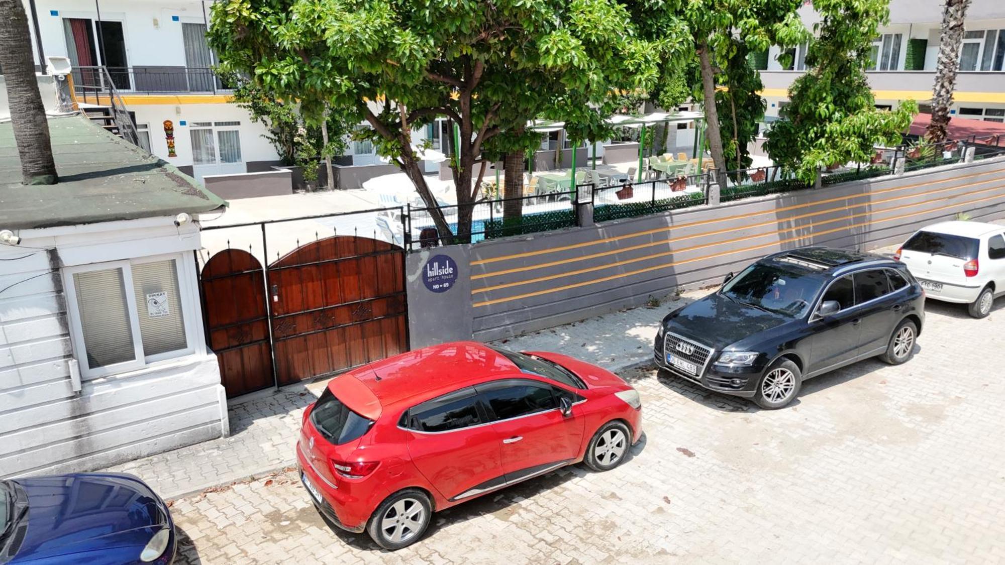 Hillside Apart Hotel מראה חיצוני תמונה