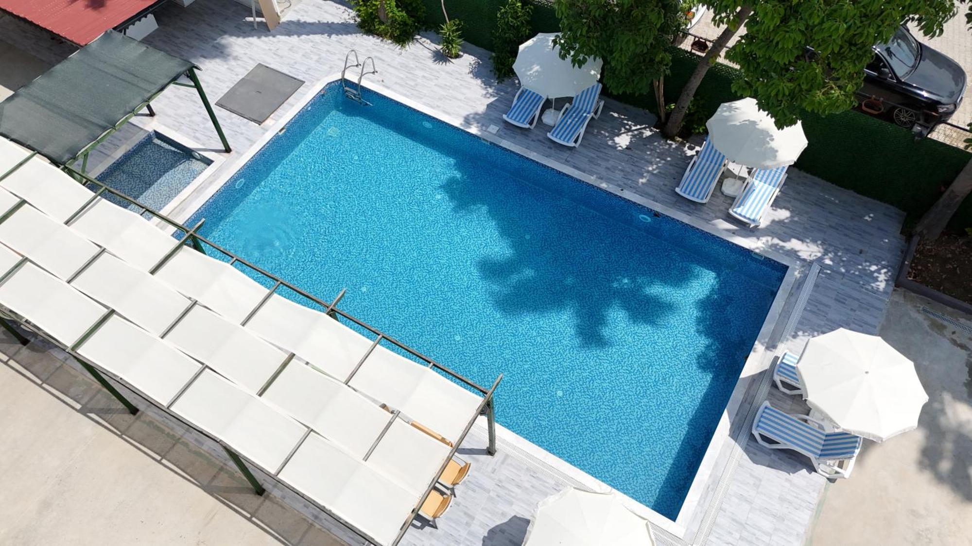 Hillside Apart Hotel מראה חיצוני תמונה