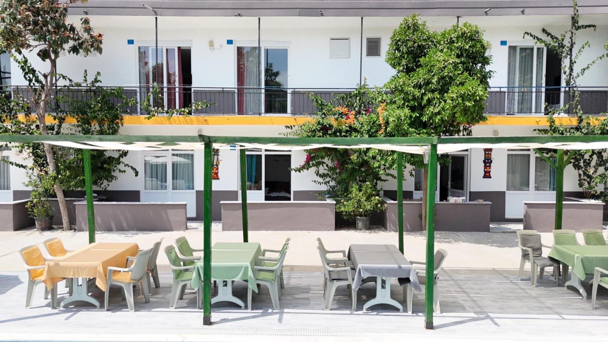 Hillside Apart Hotel מראה חיצוני תמונה